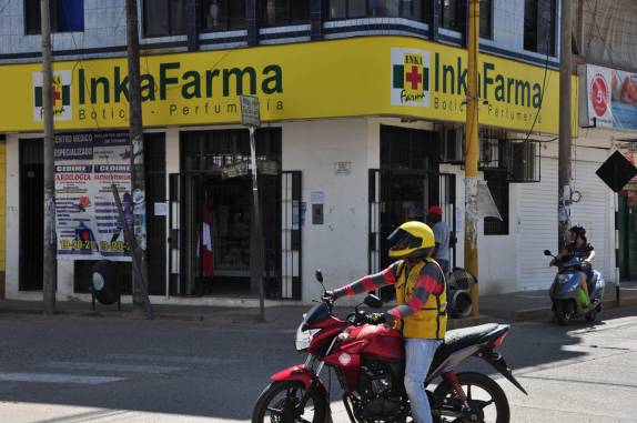 Uma das muitas farmácias visitadas pelo Rodrigo em Puerto Maldonado, na amazônia peruana
